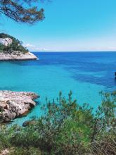 Picture of bay in Menorca, Unsplash